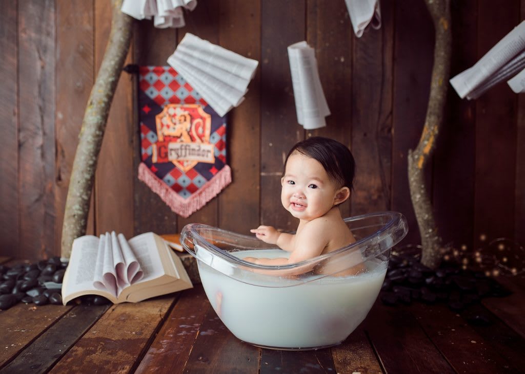 Transparent bath baby Milk bath photoshoot